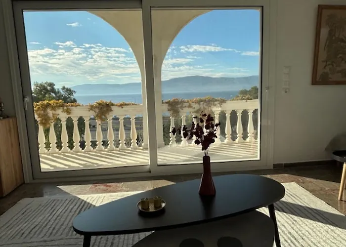 Country House By The Sea 200M & Sea View With Garden
