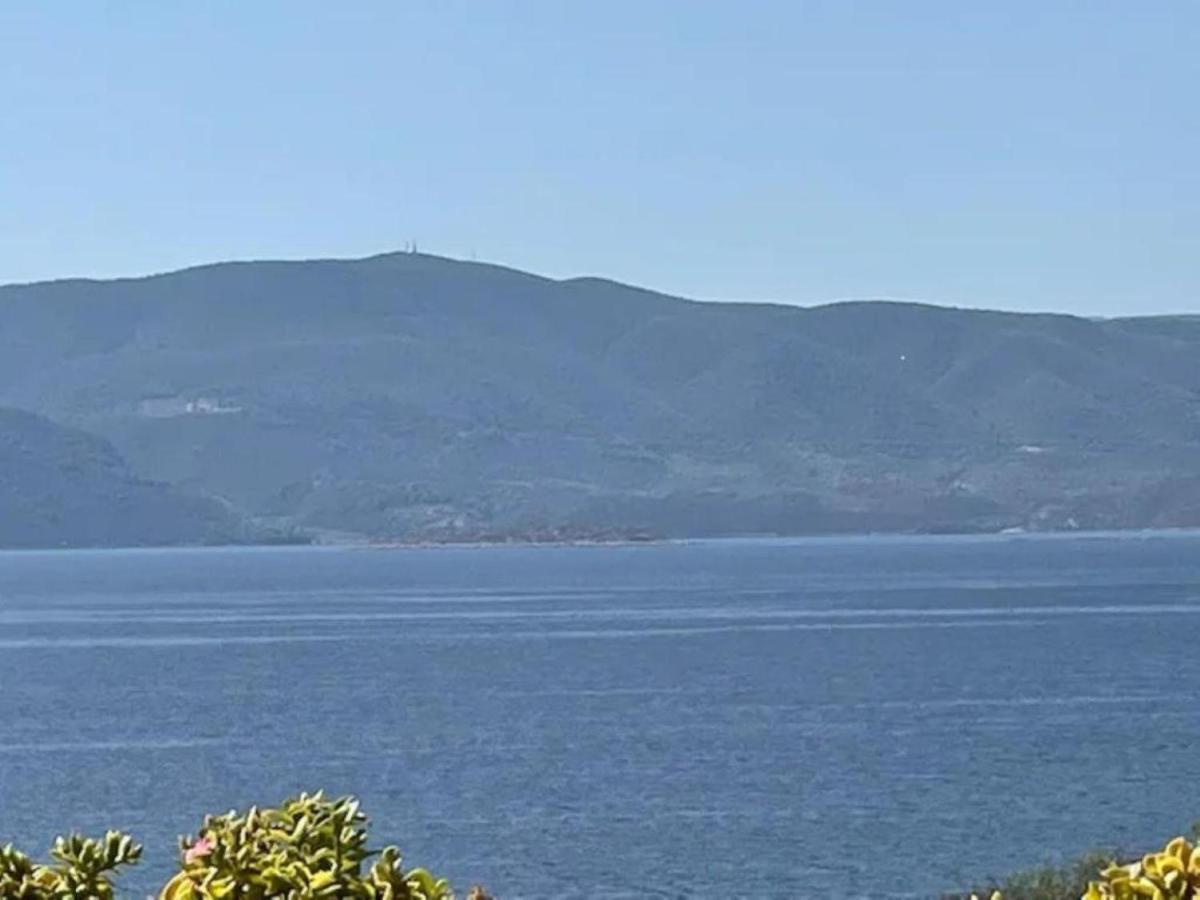 Hébergement de vacances By The Sea 200m & Sea View With Garden