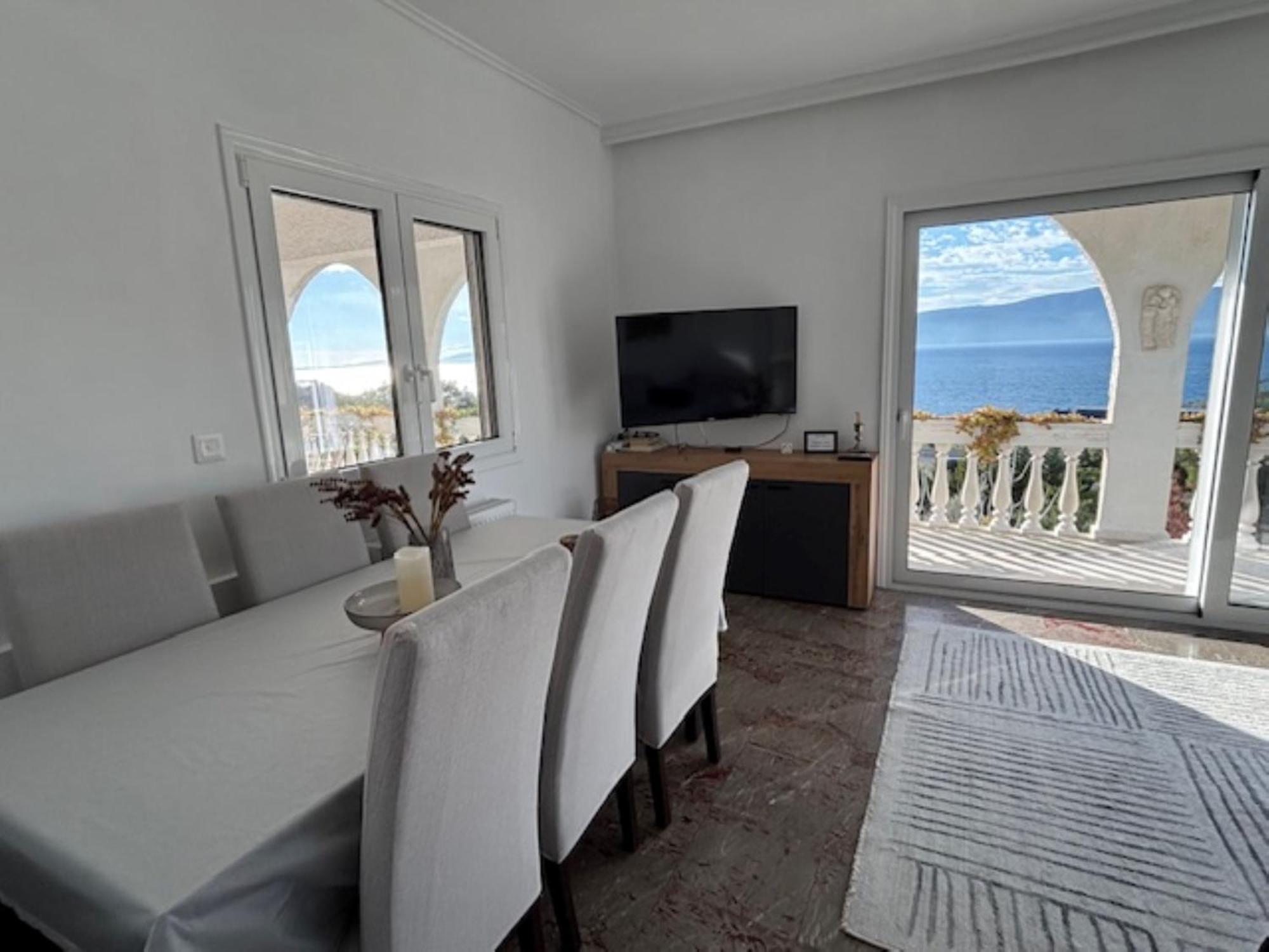 By The Sea 200m & Sea View With Garden 度假居 Agioi Theodoroi
